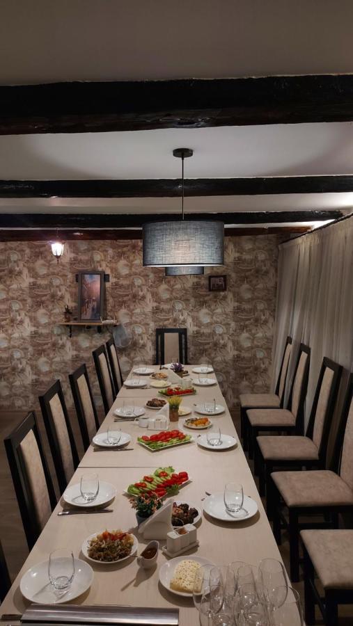 Guest House Sandro Kazbegi Εξωτερικό φωτογραφία