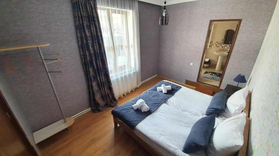Guest House Sandro Kazbegi Δωμάτιο φωτογραφία