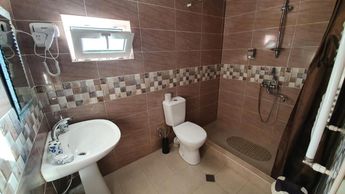 Guest House Sandro Kazbegi Δωμάτιο φωτογραφία