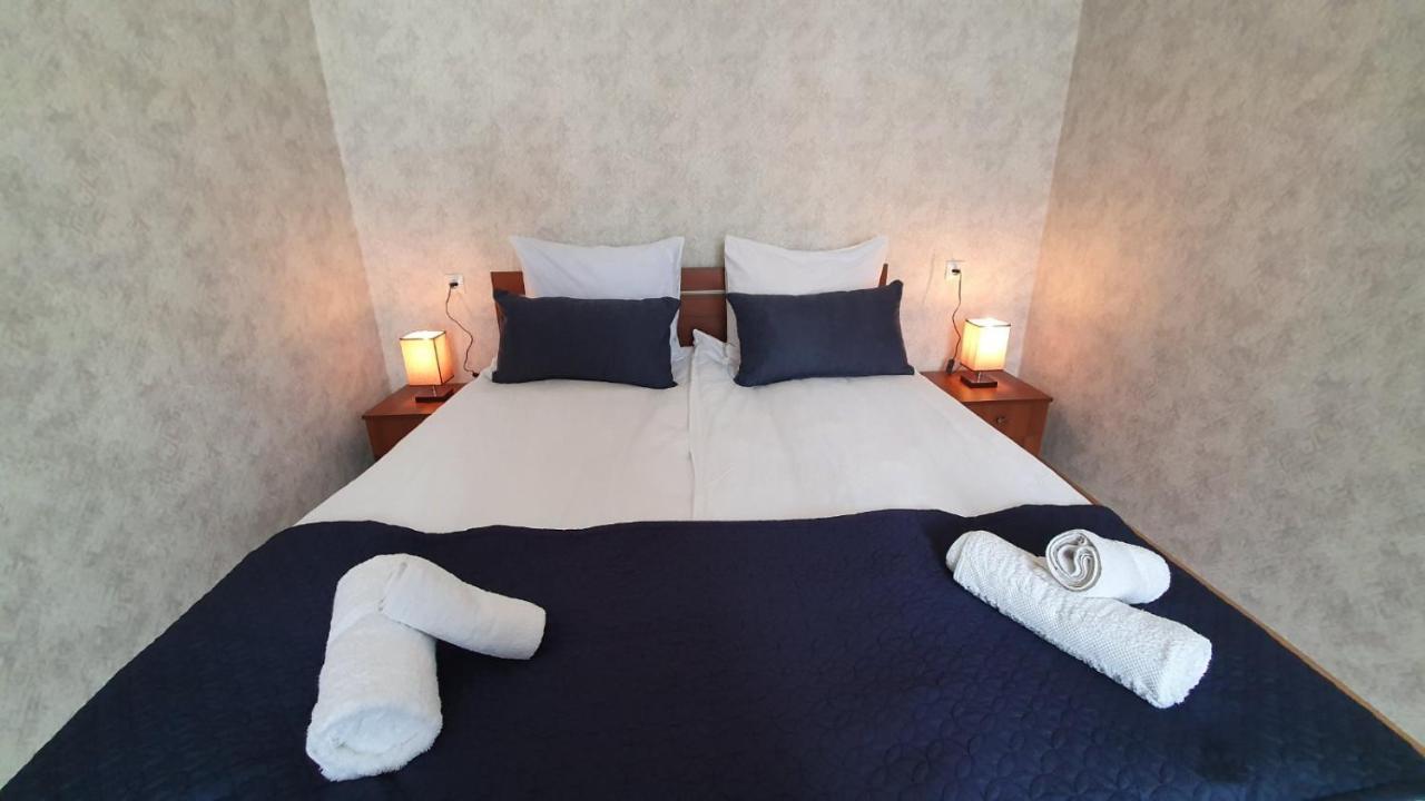 Guest House Sandro Kazbegi Εξωτερικό φωτογραφία